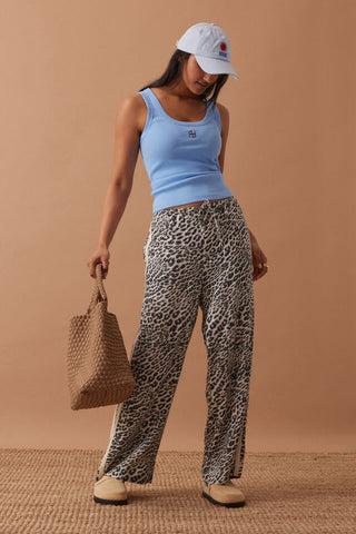 Zoe Contour Rib Scoop Tank - Powder Blue