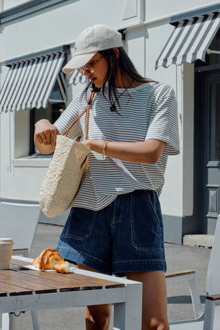 Stevi Slouchy Tee/Milk/Phantom -Fine Stripe