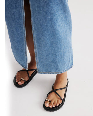 Raddix Sandal- Black